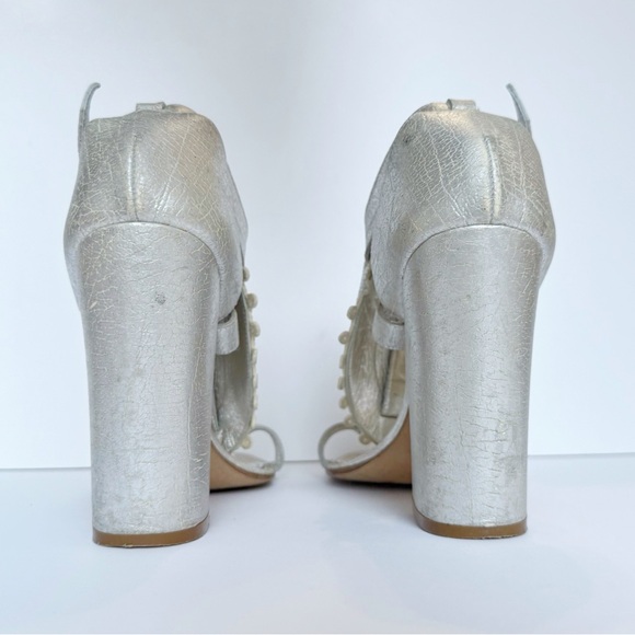 GIVENCHY METALLIC SILVER CRACKED LEATHER OPEN TOE CHUNKY HEELS - Picture 6 of 11